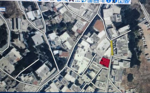 Οικόπεδο σε κεντρικό σημείο στη Χώρα Σκύρου